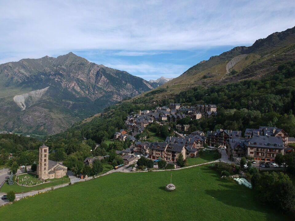 Apartamento Con Terraza Y Vistas Panoramicas En Tauell Екстериор снимка