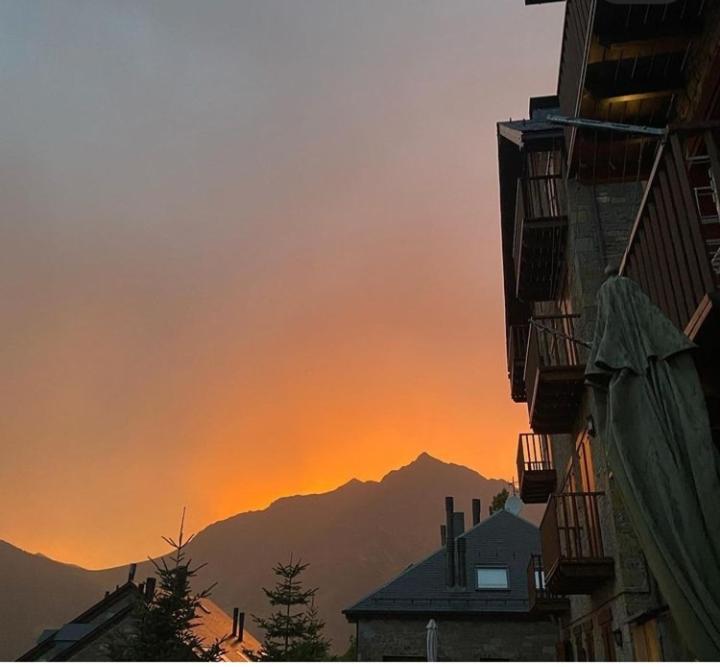 Apartamento Con Terraza Y Vistas Panoramicas En Tauell Екстериор снимка